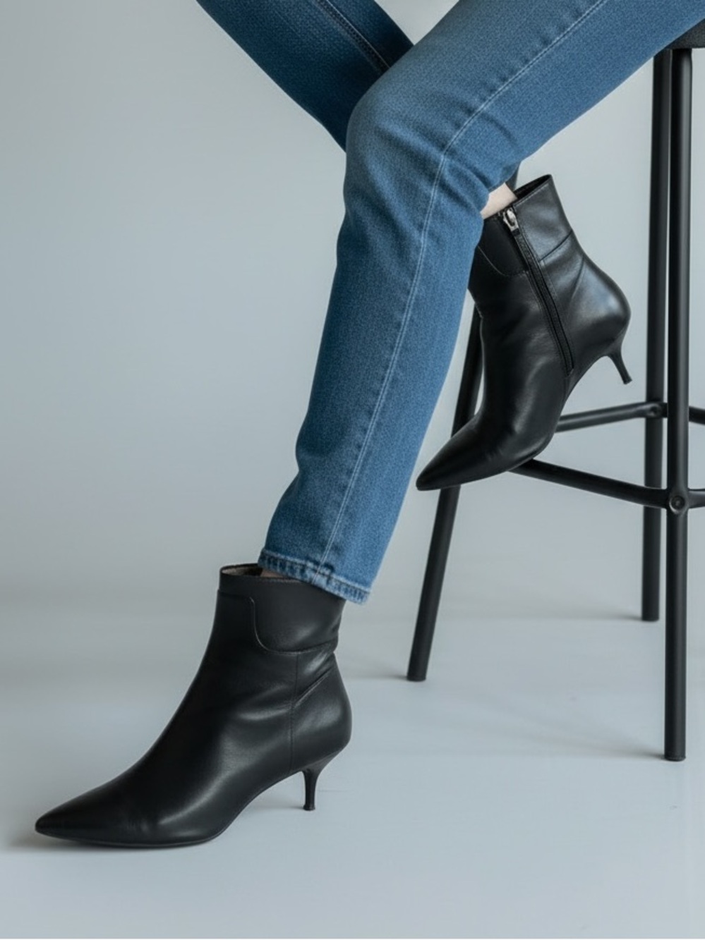 Zara (US 6.5 / EUR 37) Black Leather Pointed Ankle Booties Side Zipper Smooth